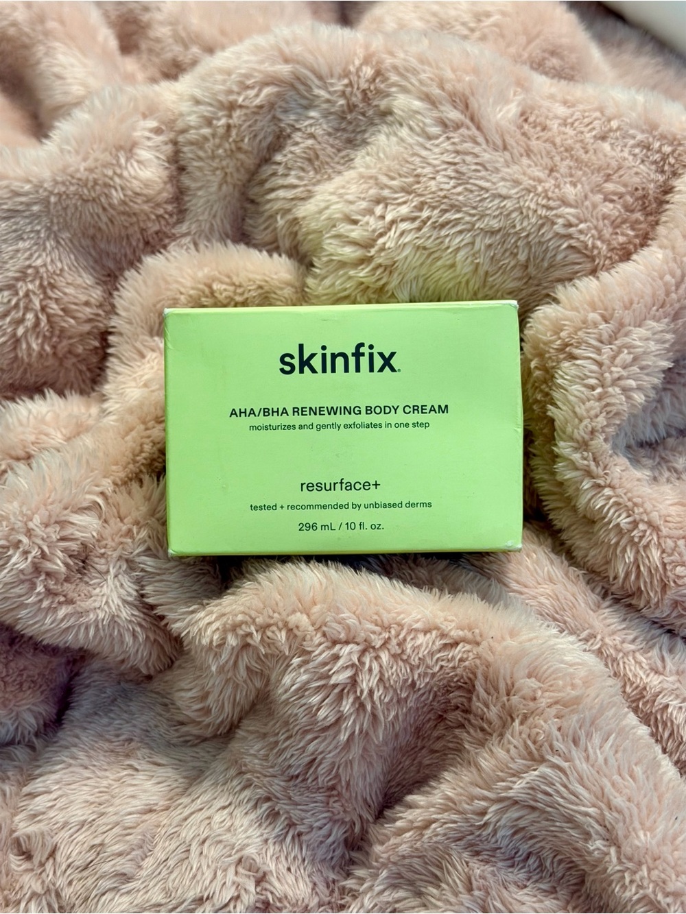 Skinfix Resurface+ AHA/BHA Renewing Body Cream - Light Green